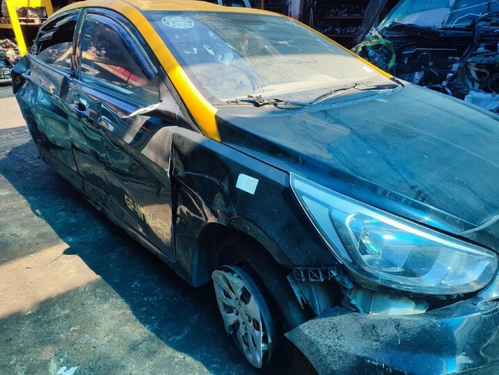  Hyundai ACCENT 2015    EN DESARME